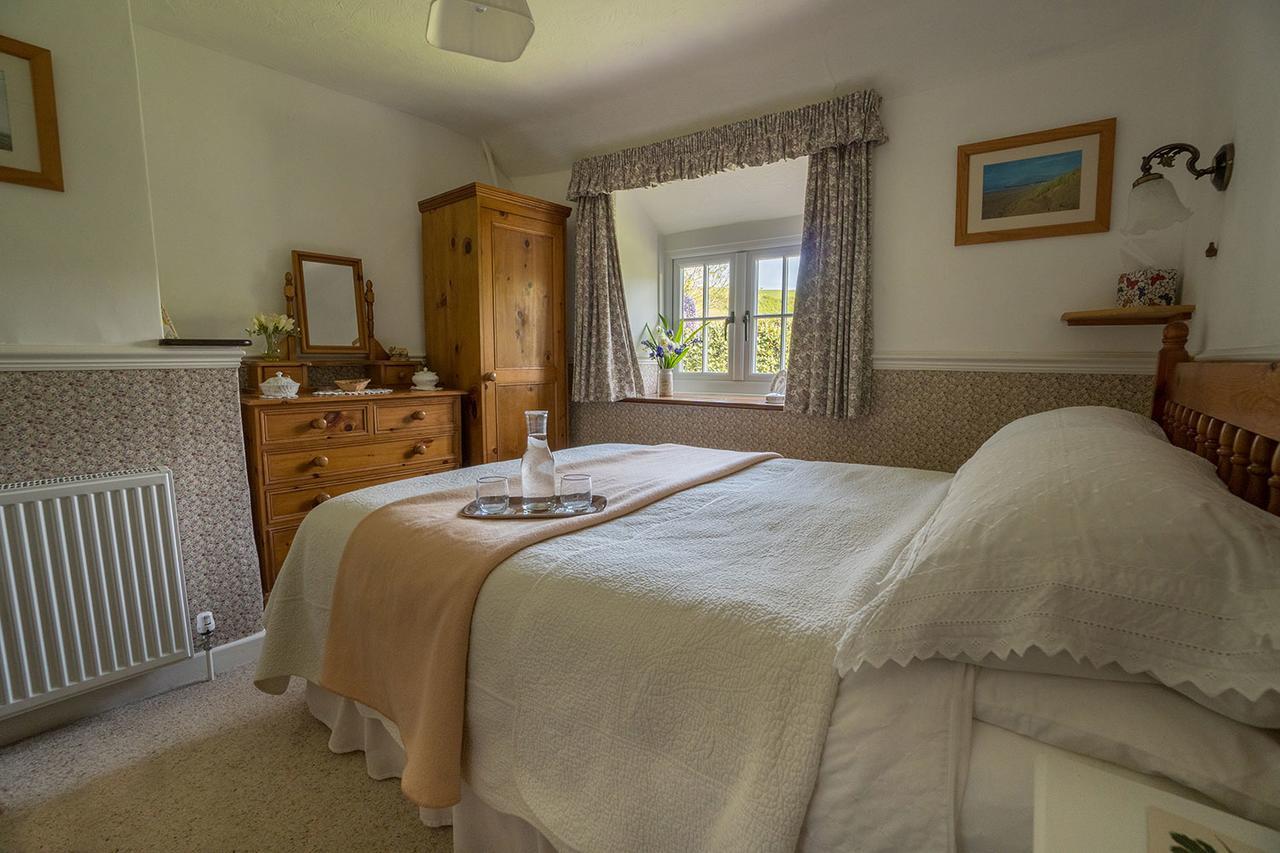 Combas Farm Hotel บรอนตัน ภายนอก รูปภาพ